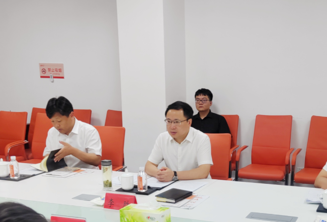 新沂市委书记、市长李胜莅临尊龙官方网站首页铝材（江苏二厂）调研指导